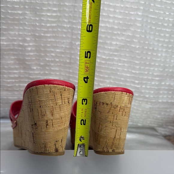 (N7) COACH RED LEATHER AND CORK PLATFORMS, size 8.5 B - Picture 6 of 12